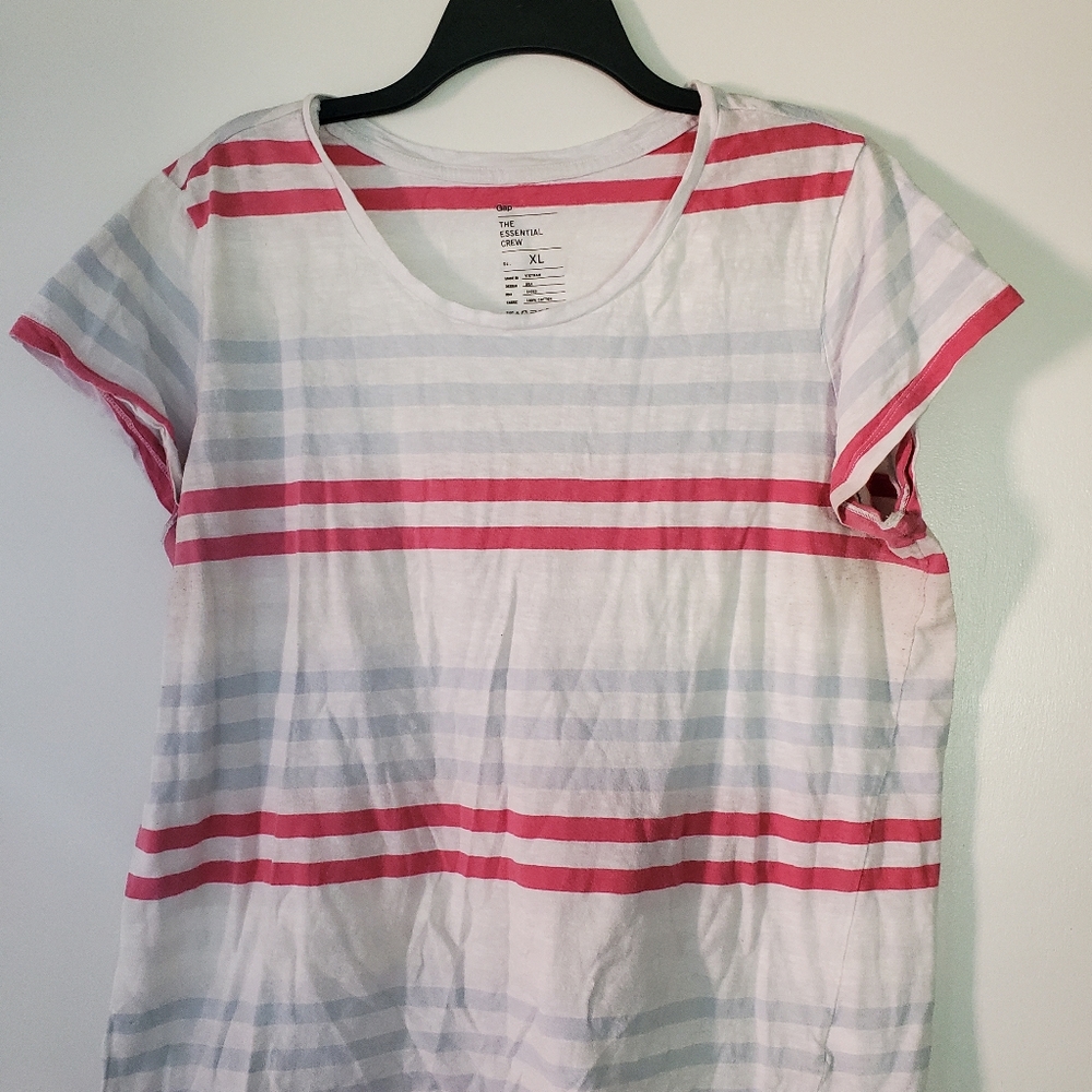 Gap tshirt